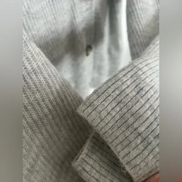 Quince baby alpaca wool cropped cardigan - Picture 11 of 12